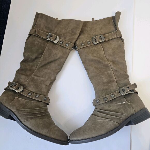 Banana Blue Studded Taupe Knee Tall Boots Sz 9M Buckle Block Heel Moto Fall S129 - Picture 1 of 12